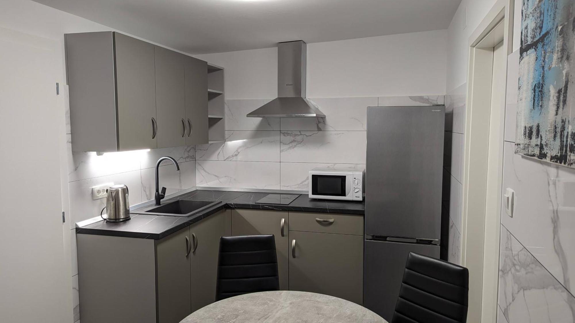 Apartments Kety - Central Heating تْسْغيكفانِتْسا المظهر الخارجي الصورة